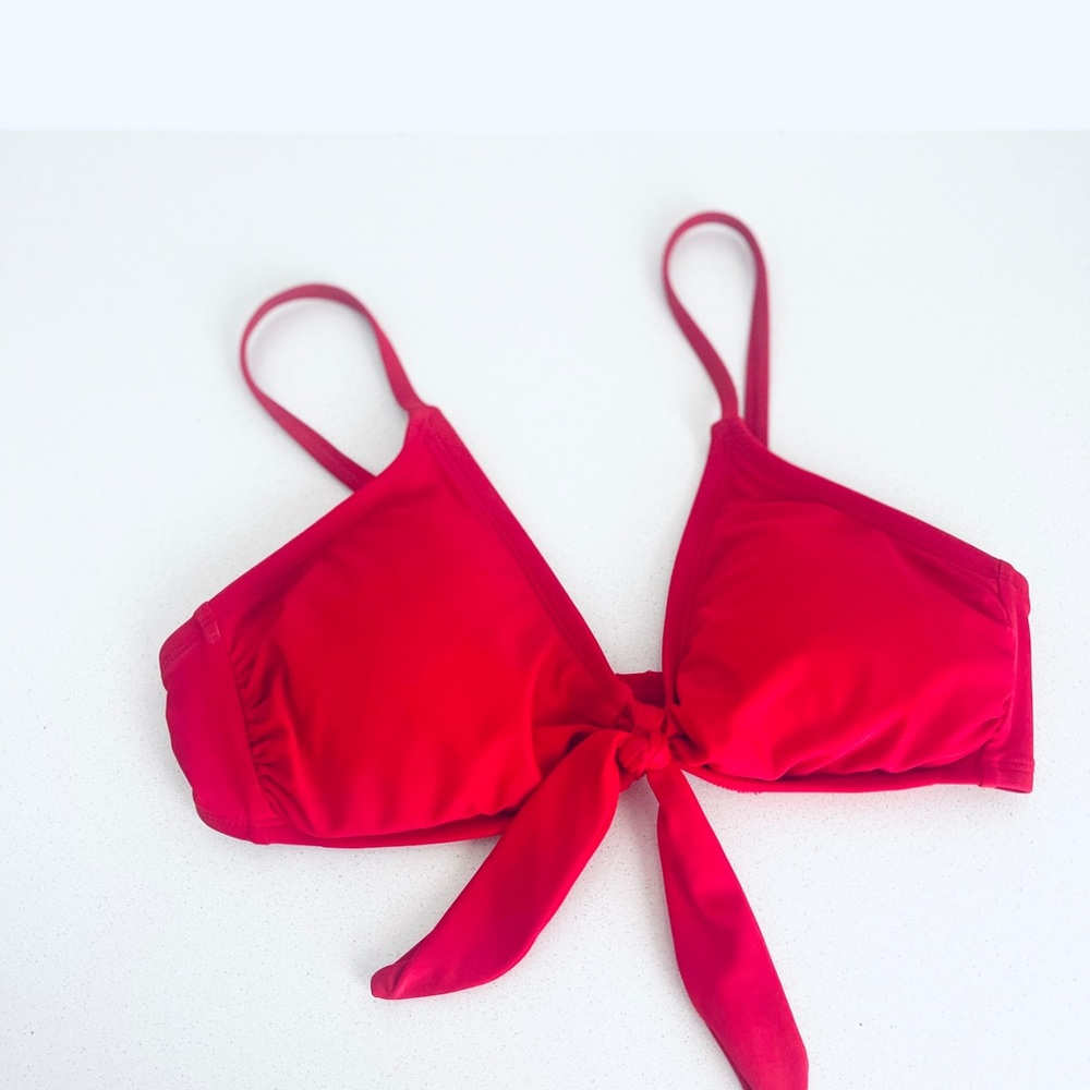 NEW, Vibrant Red, Size Medium Bikini Top With Tie Front and Hook Closure